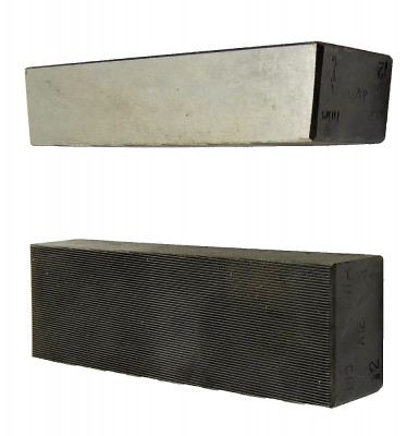 Плашка різьбонакатна плоска