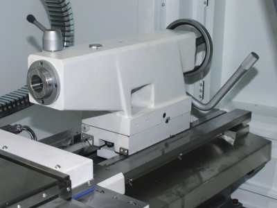 Верстати токарні по металу з ЧПУ OPTIturn L440