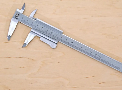 Штангенциркуль із пружинним стопором ШЦ-І-150-0,05